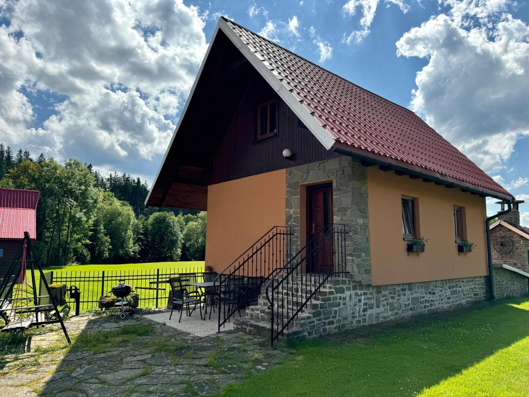 Ubytovani U Hradecku ปรอสเชดนี เบชวา ภายนอก รูปภาพ
